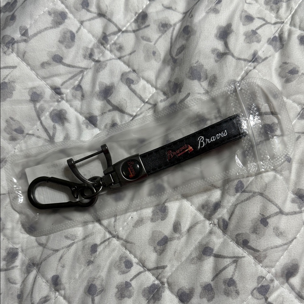 NWT Braves Black Key chain and mini screwdriver